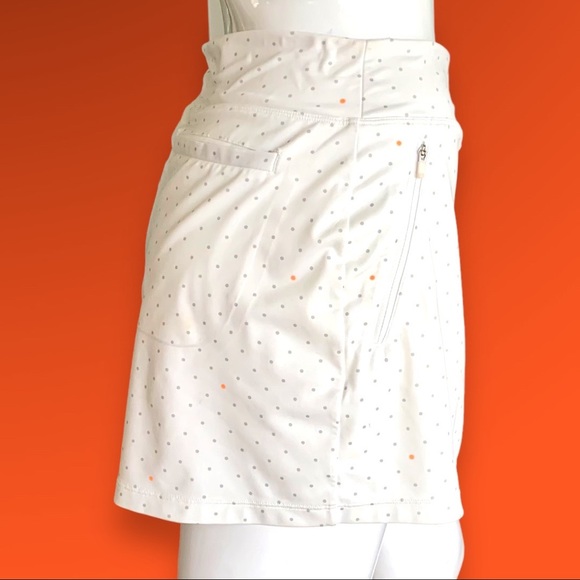 NIKE GO DRI-FIT TENNIS/PICKLE BALL/GOLF SKIRT. - Picture 4 of 8